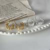 Chapado en Cobre con Oro Real Plata S925 Aguja Estilo Metálico Pendientes Ovalados en Forma de C Estilo Sencillo para el Trabajo Pendientes de Botón de Alta Gama