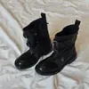2026 Modelo Nuevo Hebilla de Cinturón Tacón Grueso Cómodo Moda de Nicho Botines Estilo Británico Retro Punta Redonda Elegante Botas de Moda