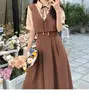 Vestido Negro Pequeño Estilo Hepburn para Mujer 2026 Primavera y Otoño Nuevo Vintage Cuello en V Largo Por Encima de la Rodilla Negro Elegante Vestido Falda Larga
