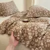 Conjunto de Quatro Peças de Algodão e Linho Tingido com Fio Retrô de Grau A para Mãe e Bebê Conjunto de Quatro Peças de Roupa de Cama de Algodão e Linho Quatro Peças