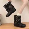 Botines cortos, versátiles con faldas, botas de motociclista de otoño para mujer, estilo retro, populares entre las influencers, 2026, adecuados para figuras petite, con suelas gruesas para un efecto adelgazante