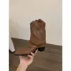 Botas de Cano Curto com Salto Alto Chuyuji de Nicho para Mulheres, Novas Botas de Primavera e Outono 2026, Bico Fino, Estilo Western Retrô de Cano Médio