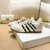 Zapatillas de entrenamiento retro alemanas de cuero genuino en stock, con aumento de altura de 6 cm para mujer, novedad otoño 2026, deportivas casual versátiles, zapatos Forrest Gump