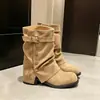 Primeiro Encontro Ji Ju Garota Bonita Atraente Calça Larga Botas de Cano Longo Femininas 2026 Verão Novo Fivela de Cinto Salto Grosso Emagrecedoras Botas de Cano Curto
