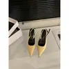 Sandálias pretas de camurça de salto alto grosso com bico fechado, sapatos de fada, sapatos sociais elegantes de bico fino da primavera/verão de 2026