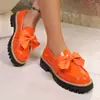 Zapatos de cuero pequeños estilo británico transfronterizos 2026 primavera zapatos de suela gruesa para mujer color sólido con lazo mocasines sin cordones para mujer