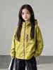 Cortavientos para niña 2026 primavera y otoño nuevo estilo dopamina con capucha para niños impermeable chaqueta deportiva para exteriores moderna