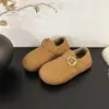 Zapatos tipo Birkenstock de estilo coreano, ajuste relajado, suela gruesa, para mujer, Otoño/Invierno, con felpa adicional, suela suave, antideslizantes, hebilla metálica, versátiles, cobertura total, cálidos, de algodón