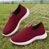 Zapatos de Tela de Old Beijing para Hombre de Primavera y Otoño, Casuales sin Cordones, Suela Suave para Caminar, de Caña Baja, Transpirables, Antideslizantes, para Padres de Mediana Edad y Mayores