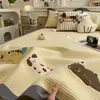 Conjunto de Três Peças de Matelassê Refrescante de Seda Etileno Grau A para Verão com Bordado de Grãos de Gelo, Matelassê Macio com Ar Condicionado, Estilo Lençol com Elástico, Lavável à Máquina