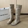 Botas largas duraderas y modernas de estilo vintage, nuevas botas de moda para mujer con punta redonda para otoño e invierno con tacones gruesos, diseño único