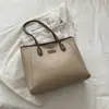 Otoño 2026 Nuevo Bolso de Mano Tote Bolso de Hombro Bolso de Axila Casual Elegante para el Trabajo Texturizado Simple Estilo Coreano