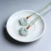 Colgante de Jade Verde Tianshan de Xinjiang con Patrones de Flores Flotantes, Diseño Hueco de Doble Cara de Jade Verde Tianshan, Colgante de Jade Hebilla de Paz Ruyi