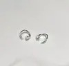 Pendientes Yinjia S999 de Plata de Ley de Alto Valor con Línea Geométrica y Diamante Individual Pendientes Versátiles Minimalistas de Nicho de Lujo Ligero