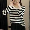 Suéter de Punto Informal de Moda Otoñal con Rayas Blancas y Negras para Mujer, Suéter Versátil de Manga Larga con Diseño Calado, Top Único