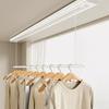 Secador de Roupas de Teto Estilo Japonês Embutido Invisível Puxado à Mão Haste de Secagem de Roupas Elevatória Varanda Apartamento Pequeno Telescópico Artefato de Secagem de Roupas