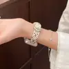 Capa de Couro Texturizado com Diamantes Sonho de Anel Duplo Adequada para Apple Watch iWatch 12ª Geração 11/10