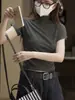 Nova Camiseta Casual Simples de Meia Gola Manga Curta Estilo Coreano Outono Silhueta Emagrecedora Look Confortável Amiga da Pele Top para Mulheres
