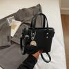Bolso Satchél Cubo Popular de Este Año para Mujer 2025 Verano Nueva Moda Casual Simple Nicho Bolso de Hombro Único Cruzado