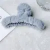 Presilha de Cabelo de Pelúcia da Amazon para Mulheres, Grampo para a Parte de Trás da Cabeça, Presilha para Franja, Acessório de Cabelo Tubarão com Pom-Pom