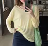 Suéter de tricô fino amarelo para mulheres, nova camiseta de manga longa, saída de praia leve e solta, blusa transparente