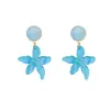Dulces aretes florales amarillos, estilo vacación en la playa, efecto iluminador, aretes atmosféricos femeninos, tachuelas de estrella, estilo bosque
