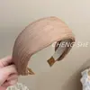 Diadema plisada de ala ancha estilo coreano 2026 para mujer, hace que la cara se vea más pequeña, casual y sofisticada, de ala suave, sin dientes, accesorio versátil para el cabello