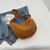 Bolsa retro popular da Coreia do Sul feminina de grande capacidade em veludo cotelê bolsa tiracolo feminina moda nicho ins textura bolsa escolar para estudante