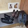 Novos Sapatos de Lã Slip-On Redondos para 2025 com Salto Oculto e Solas Macias para o Trabalho, Sapatilhas Femininas de Nicho Estilo Ballet