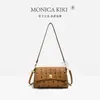 Bolso Pequeño Cuadrado de Lujo Vintage con Correa Ancha para el Hombro, Sensación de Alta Gama, Versátil para Invierno Retro, Bolso de Hombro Cruzado con Estampado para Viajes