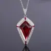 2026 Novo Modelo Zhuang Shengsheng Joias Base de Cobre Banhado a Ouro Coríndon Vermelho Sintético Pipa Estilo Europeu e Americano Colar com Pingente