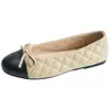 Zapatos de tacón bajo de un solo color con bloques de color estilo Chanel, rombos y lazo para mujer 2026, suela suave, cómodos, versátiles, no cansan los pies, zapatos de tacón para ir al trabajo