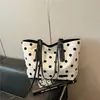 Bolso de mujer de gran capacidad, nuevo y moderno bolso de hombro de moda de verano 2026 con lunares, bolso tote adecuado para la escuela y el trabajo