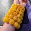 Nuevo pulsera de flor flotante de porcelana blanca, pollo cera amarillo, círculo único, pareja, flor flotante de porcelana blanca, cera, piedra original ámbar, pulsera de cuentas