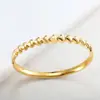 Pulsera de Corazón de Oro de 18K Electroplateado al Vacío de Alta Venta Transfronteriza, Pulsera con Cierre para Mujer, Acero de Titanio, Nuevo Estilo Personalizado