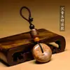 Llavero Artesanal de Madera de Agar Natural Colgante de Paz Adorno para Colgar en el Coche Lanyard Llavero para Hombres y Mujeres con un Toque de Alta Gama