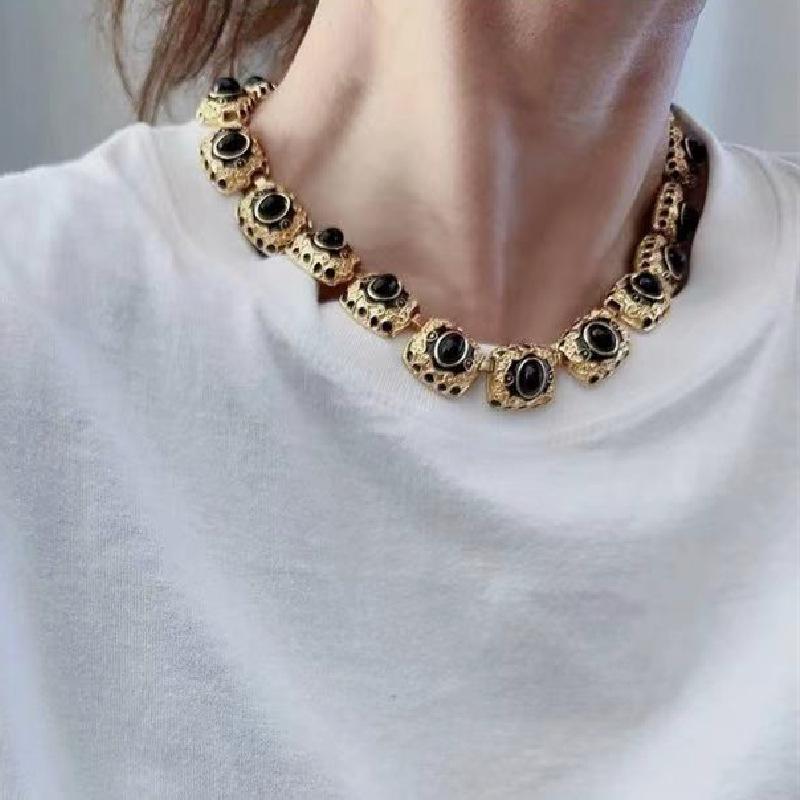 2309030 (1)复古Vintage镀真金保色黑色珐琅夸