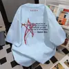 Camiseta Retro Literaria Casual Holgada de Manga Corta con Estampado de Letras Graffiti de Diseño de Nicho para Mujer Verano 2025