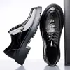 Sapatos Masculinos de Couro Brilhante Transfronteiriços Outono Novo Estilo Britânico Padrão Crocodilo Slip-on Sapatos Formais de Negócios Antiderrapantes Solado Macio Sapatos para Noivo Casamento