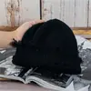 Gorro de Lana Gris Roto Estilo Retro Americano Gorro de Punto de Moda Coreano para Mujer Otoño e Invierno Gorro Frío Holgado Hip-Hop
