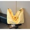 Bolsa Grande Versátil Estilo Preguiçoso para Mulheres 2026 Nova Bolsa Tote de Bolinhas e Estrelas Bolsa de Ombro Transversal Estilo Relaxado