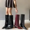 Botas Largas Elegantes de Tacón Grueso y Punta Fina 2026 Otoño/Invierno Nuevo Estilo Adelgazantes de Tacón Alto para Pantalón Botas de Moda Versátiles de Nicho para Mujer