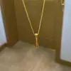 Colar Pingente Gota D'água Dourada Levemente Luxuoso e Simples Corrente de Clavícula Elegante de Nicho High-End Colar Fashionável Estiloso Exquisito