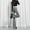 26 novas calças jeans de design cruzado estilo retro americano com cintura alta, efeito emagrecedor e barra desfiada, disponíveis para dropshipping
