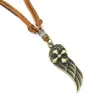 Collar de cordón de cuero vintage, con colgantes de aleación de zinc de girasol, jirafa, hoja, corazón, ala y colmillo de lobo, adecuado para suéteres