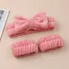 Conjunto de Lavagem Facial Absorvente de Fleece de Coral de Três Peças com Faixa de Cabeça e Pulseiras para Ferramentas de Skincare Feminino e Gadget de Lavagem Facial