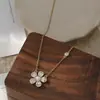 Corrente para Clavícula Elegante com Zircônia Microincrustada Banhada a Ouro Real e Design Único, Colar de Pérolas Estilo Francês Vintage, Corrente de Pescoço Versátil