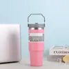 Copo térmico portátil de aço inoxidável para uso externo, alça de silicone portátil, grande capacidade, cor sólida simples, copo de água doméstico
