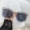 Óculos de Sol Quadrados para Mulheres 2024 Novo Estilo Aparência de Luxo para Rostos Grandes Efeito Emagrecedor Celebridade da Internet Look Sem Maquiagem Óculos de Sol Estilo Coreano da Internet para Homens-