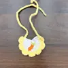 Ropa para Muñecas de 10 cm Ganchillo Hecho a Mano Oso Autocrítico Serie Kt Babero Babero para Saliva Accesorios para Muñecas de Algodón Ropa al por Mayor